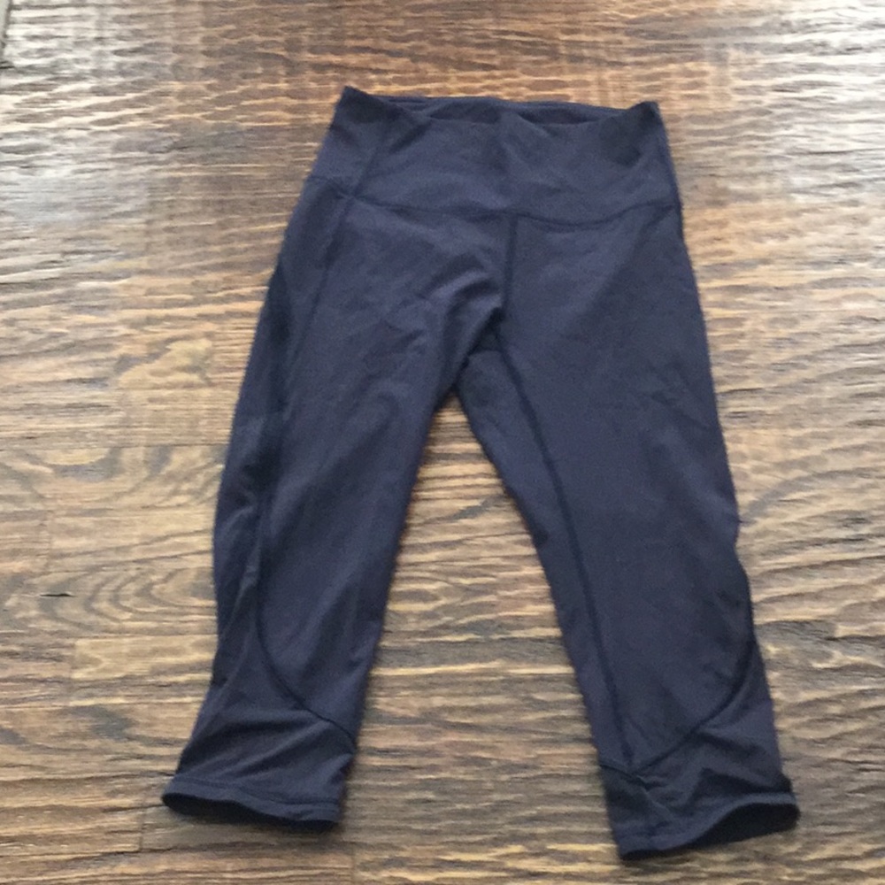 Lululemon 19” Crop - Blue - Size 6